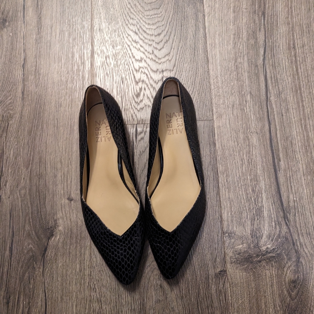 Naturalizer flats
